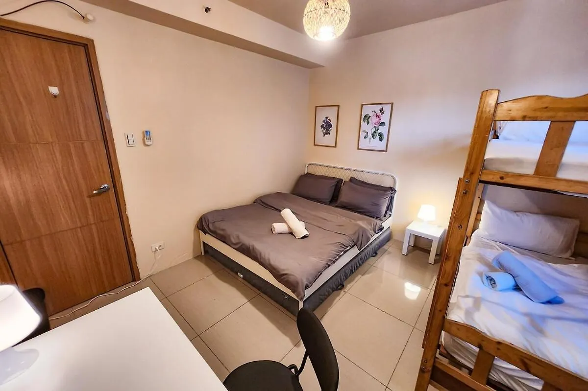 Lush 2Br 98Sqm Moa 200Mbps Netflix Xbox Printer Apartment Manila Philippines