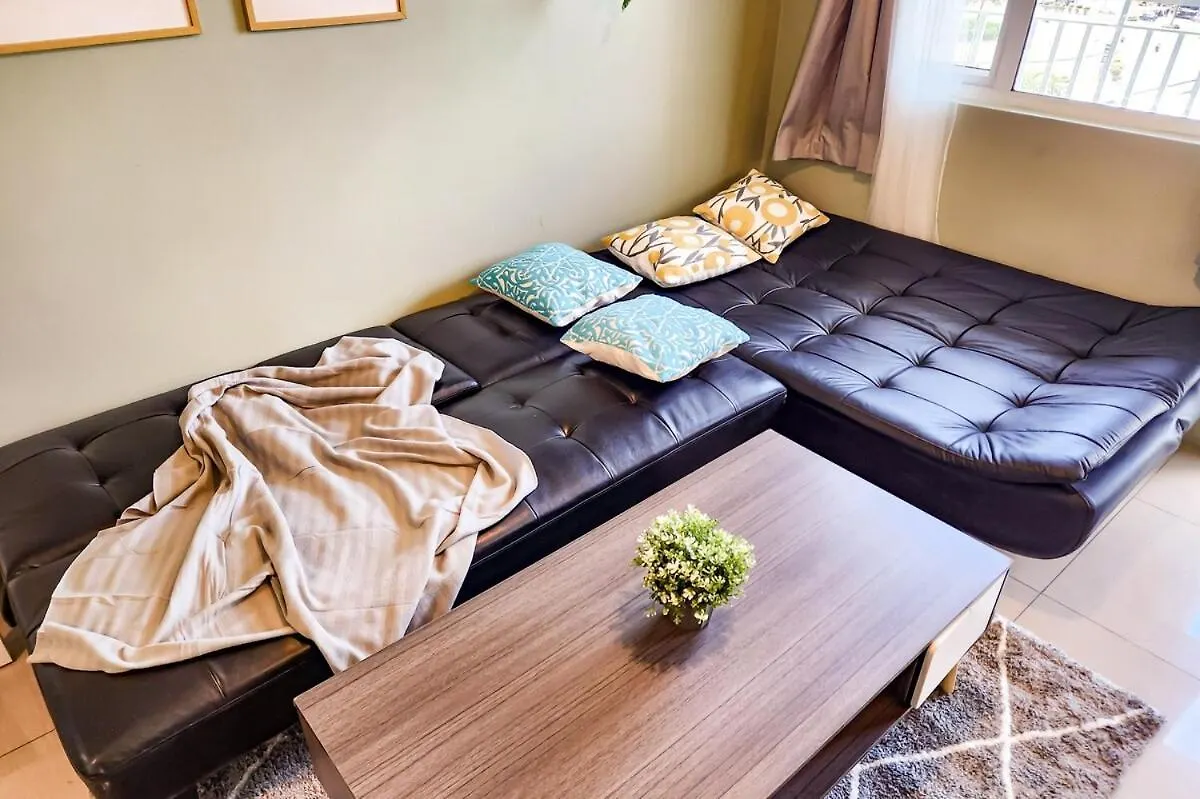 Lush 2Br 98Sqm Moa 200Mbps Netflix Xbox Printer Διαμέρισμα Μανίλα